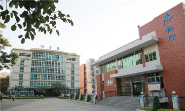 攀枝花市建筑工程学校环境