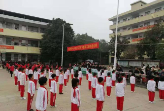 祁阳县八宝镇中心小学环境
