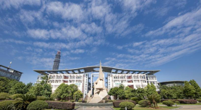 四川城市技师学院环境