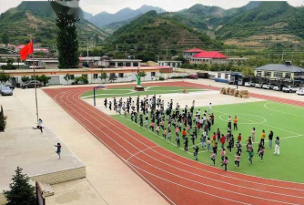 青龙满族自治县安子岭乡干树沟初级中学环境