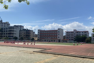 浈江区犁市镇中心小学环境
