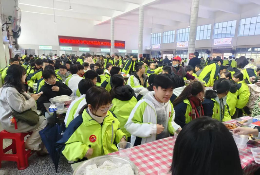 民和县新民中学环境