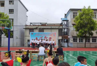 曲江区小坑镇中心小学环境