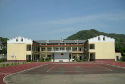 新竹市香山区朝山国民小学环境
