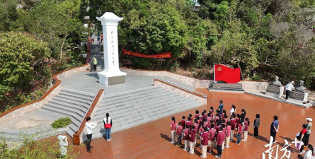 万山区桂山小学环境