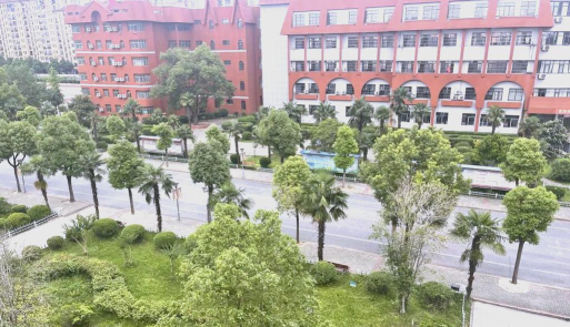 仙桃市烨兴高级中学环境
