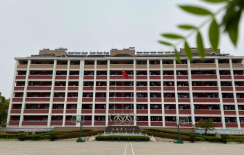 盐城东台创新高级中学环境