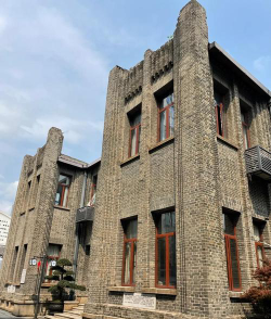长沙市周南实验中学环境
