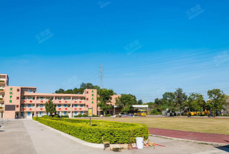 深圳秀新学校环境