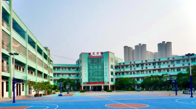 深圳培英学校环境