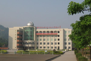 重庆市梁平红旗中学环境