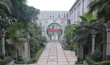 重庆市凤鸣山中学环境