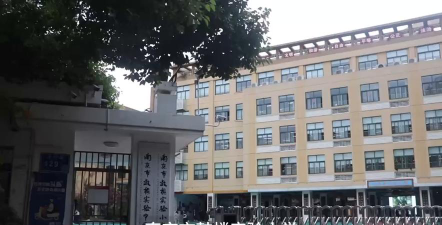 鼓楼区实验小学环境