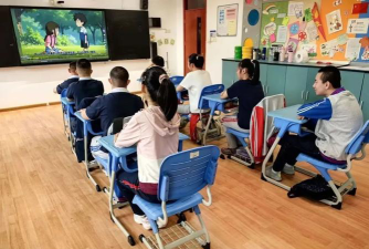济南市黎明学校中职班环境
