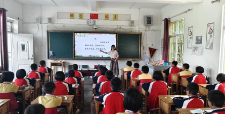 华坪县永兴中学环境