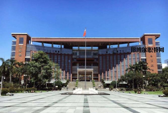 黄冈计算机信息工程中等专业学校环境