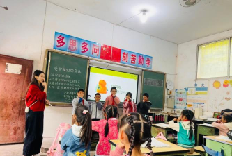 永川市双石镇脚盆井村幼儿园环境