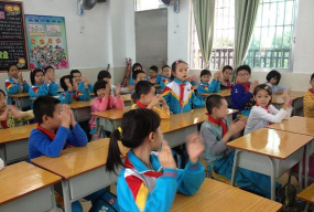 红卫五显小学环境