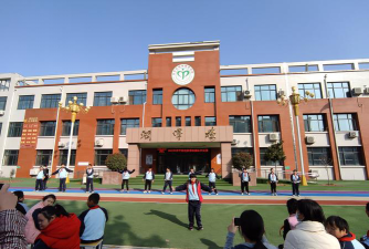 朔州市平鲁区井坪镇育英学校环境
