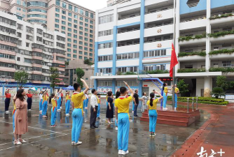 江门市美景小学环境