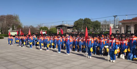 安阳市梅东路小学环境