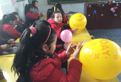 十堰市车城街办张湾小学环境