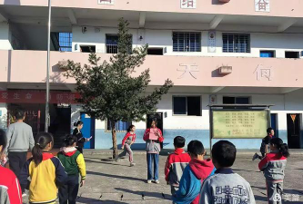 台山市深井镇小江小学环境