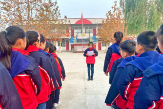 牛屯镇南街小学环境