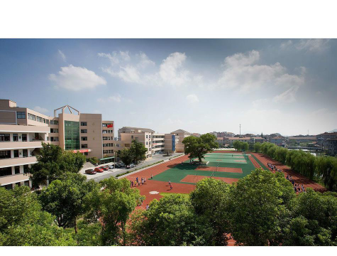 东关中学环境