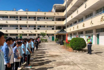 临翔区勐托中学环境