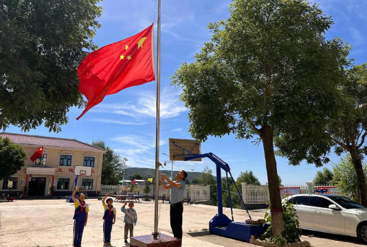 平凉市崆峒区安国乡青龙八年制学校环境