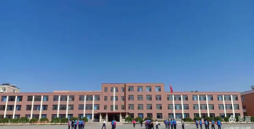 瓦房店市第十六中学环境