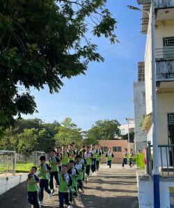 廉江市河唇镇上村小学环境