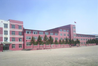 本溪市第三中学环境