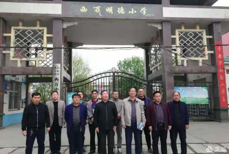 西万镇西万小学环境