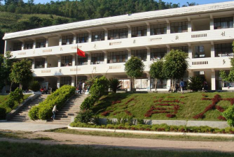 凤庆县三岔河中学环境