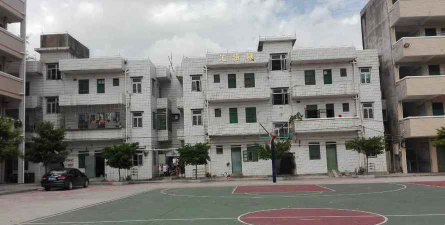 塘蓬中心小学环境