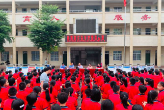 安铺第一小学环境