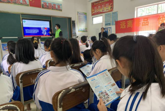 安铺第十一小学环境