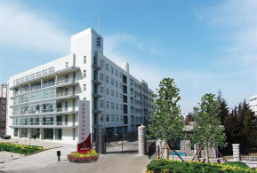 山东省青岛卫生学校户外活动场地