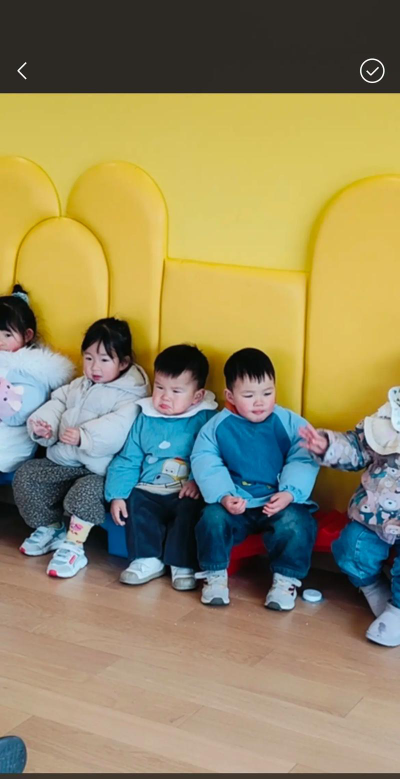 彭州市白鹿乡天桥村幼儿园户外活动场地