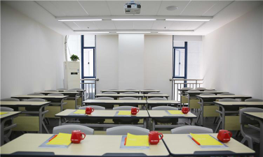 青岛市市南区新东方教育培训学校有限公司户外活动场地