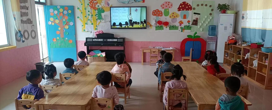 和林镇二龙村幼儿园户外活动场地