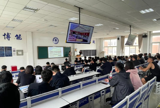 辽宁警察学院户外活动场地