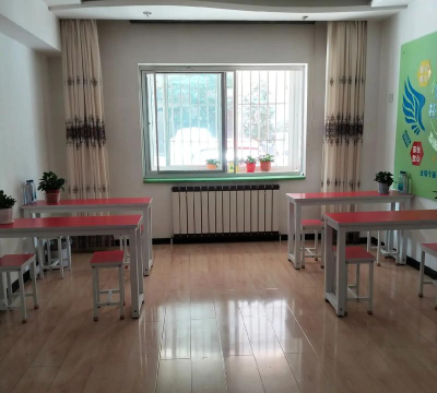 含山县向日葵艺术培训学校有限责任公司户外活动场地