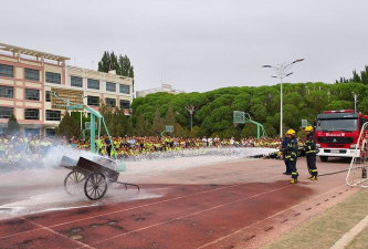 瓜州县瓜州乡初级中学户外活动场地