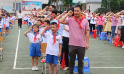 鼎湖逸夫小学户外活动场地