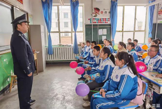 西峰区董志镇陈户初级中学户外活动场地
