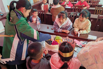 合川市张桥镇点灯村幼儿班户外活动场地