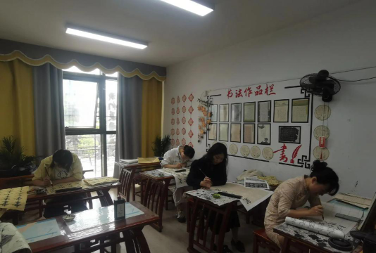 赤峰双阳书法教育培训学校有限公司户外活动场地